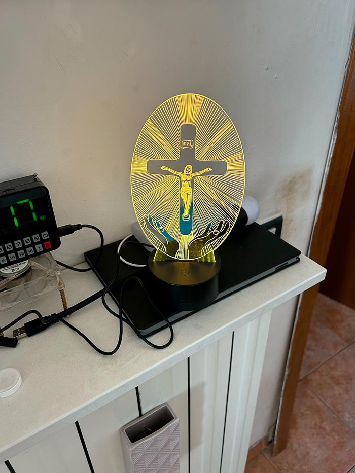 3DCross, lampă decorativă cu motiv religios - Iisus - Image 10