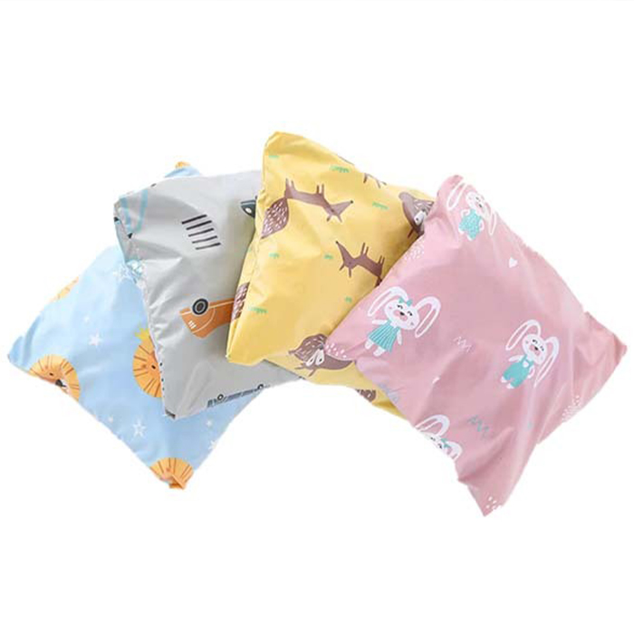 BabySleeve, bavetă impermeabilă cu mâneci pentru protecție împotriva petelor - Image 3