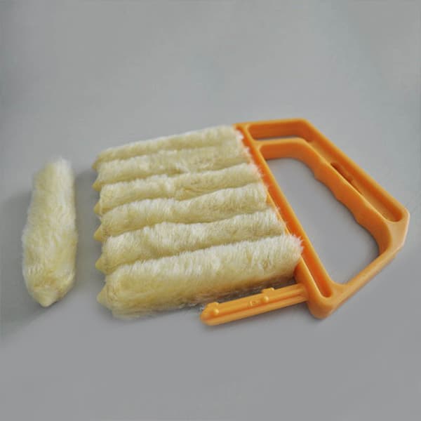 BlindsBrush, perie inovatoare din microfibre care curăță jaluzelele de două ori mai repede pe ambele părți simultan - Image 6