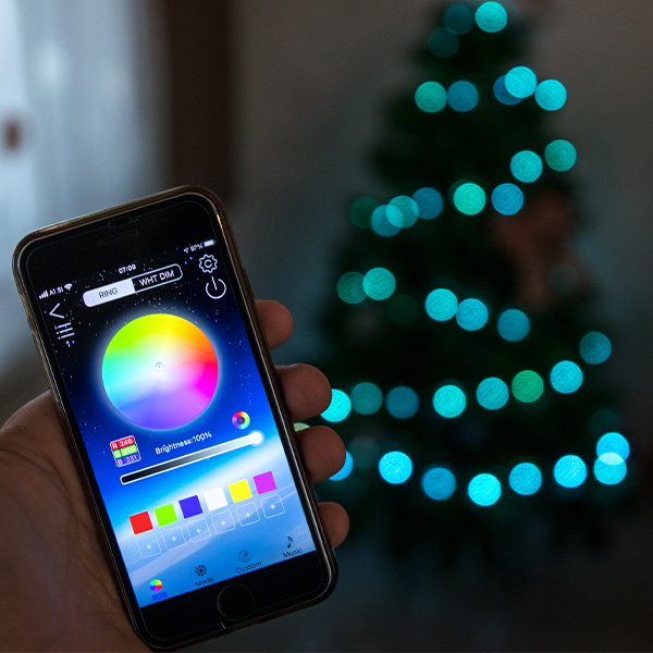 ChristmasLights, lumini festive pe care le poți controla cu smartphone-ul tău - Image 2