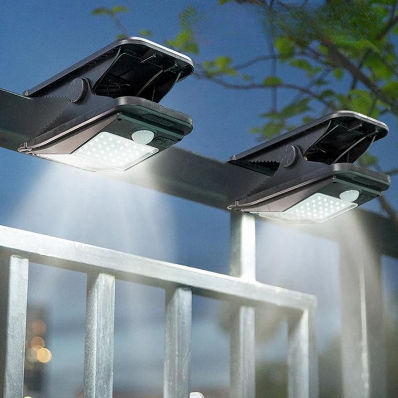 DeckClip, Lampa Solar pentru Grădină cu Clips și Senzor de Mișcare - Image 12