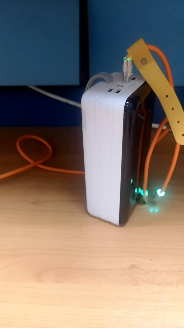 <ul><li>FlexCharger, încărcător 3 în 1                                                                                                                                                                                        </li></ul> - Image 9