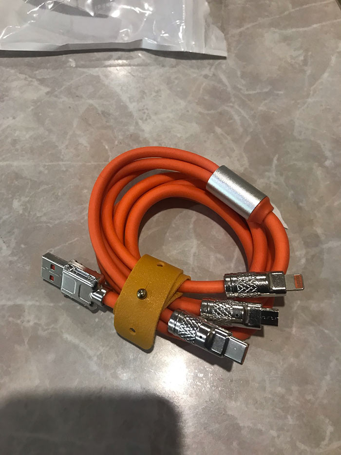 <ul><li>FlexCharger, încărcător 3 în 1                                                                                                                                                                                        </li></ul> - Image 10