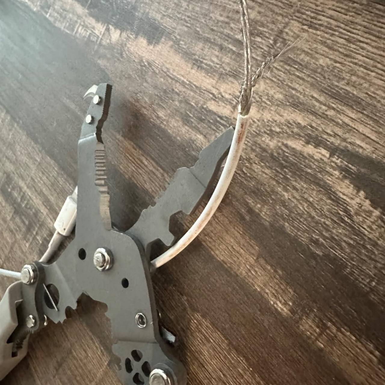 FoldStripper, tăietor de sârmă multifuncțional - Image 10