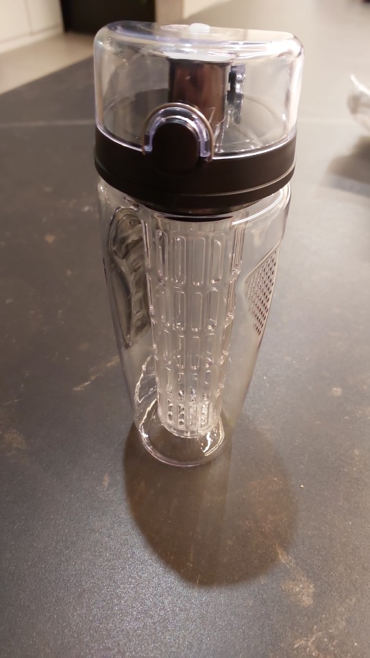 FruitBottle, sticlă de apă cu infuzor pentru fructe, ierburi sau ceai (1000 ml) - Image 10