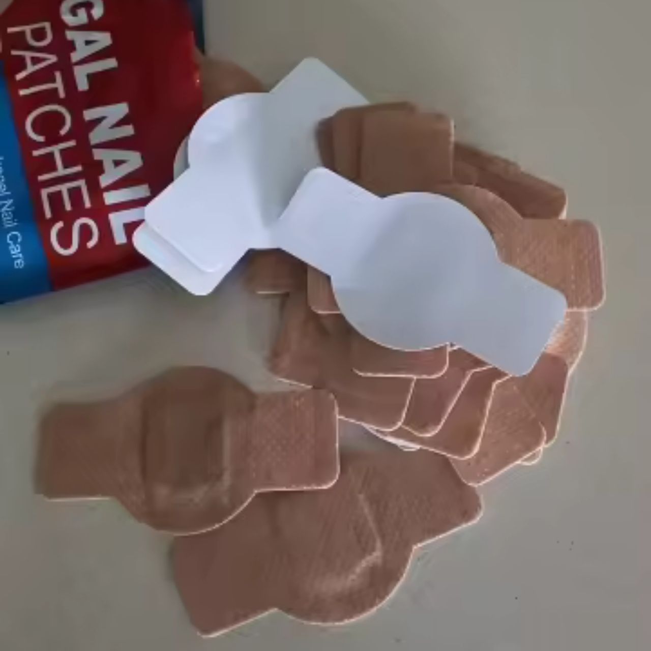 FungalPatches, plasturi restauratori pentru îngrijirea unghiilor deteriorate (21 buc.) - Image 3