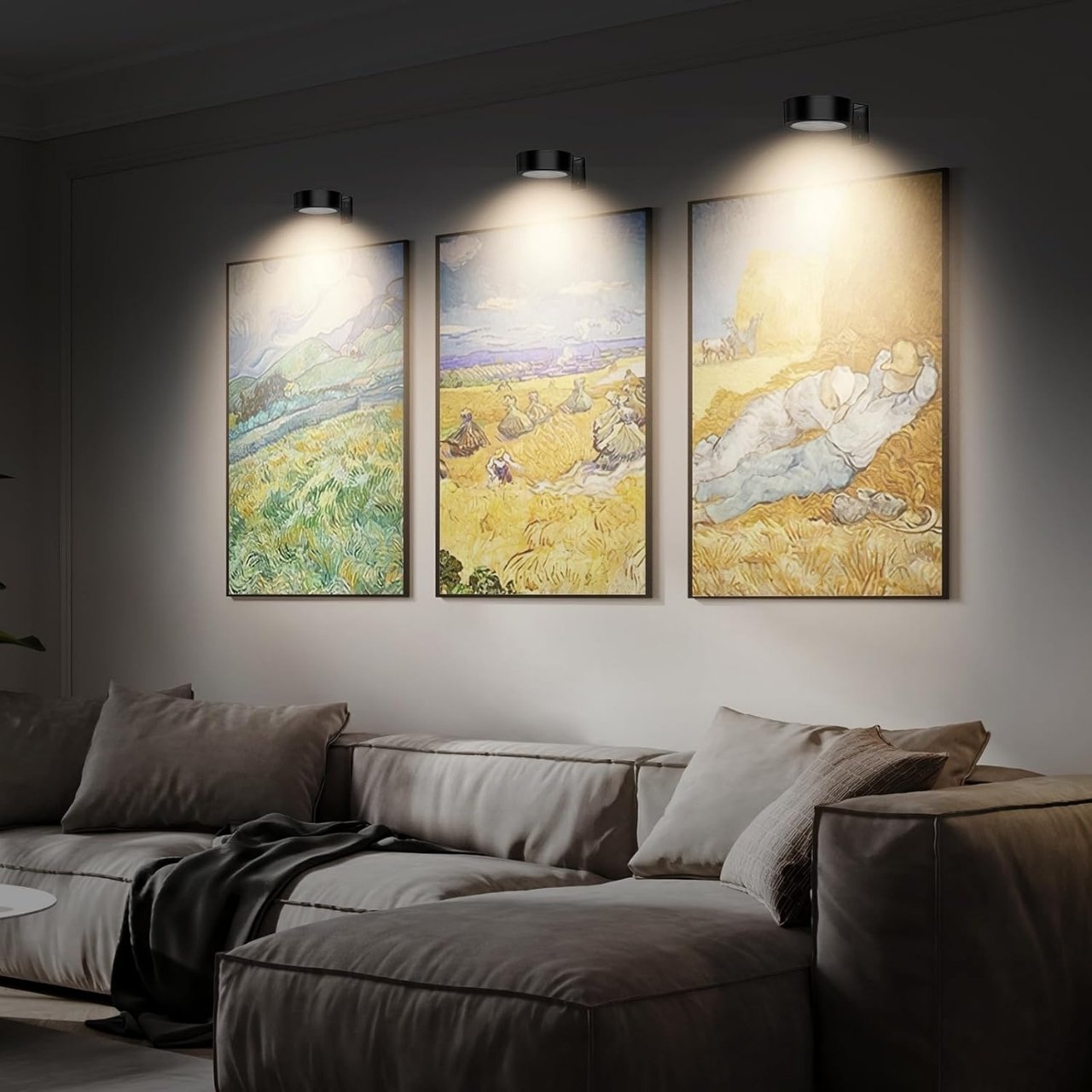 Design minimalist care completează fiecare piesă de artă și consum eficient de energie pentru o utilizare de lungă durată.
