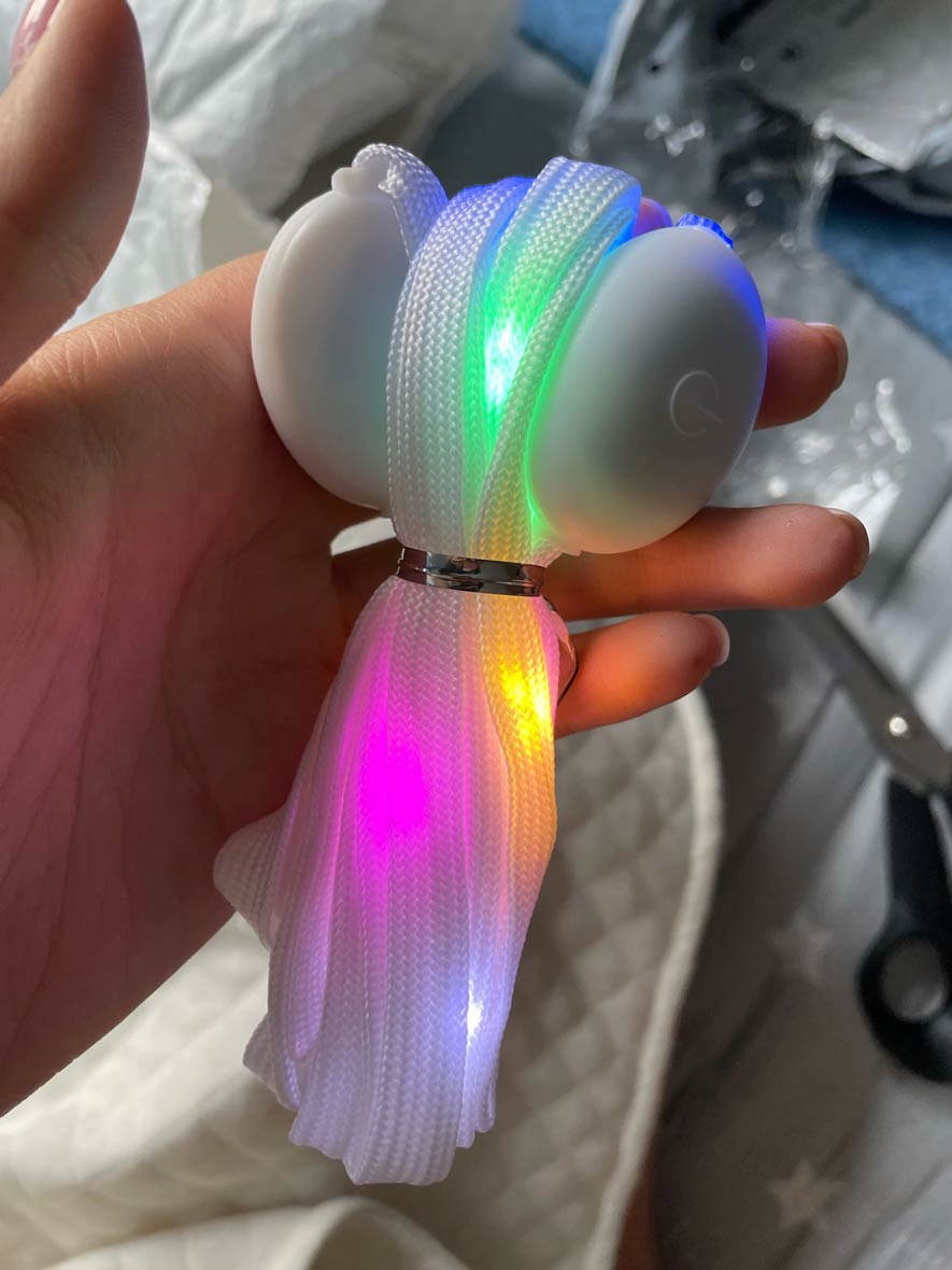 LedLaces, șireturi luminoase - albe cu lumini led colorate - Image 3