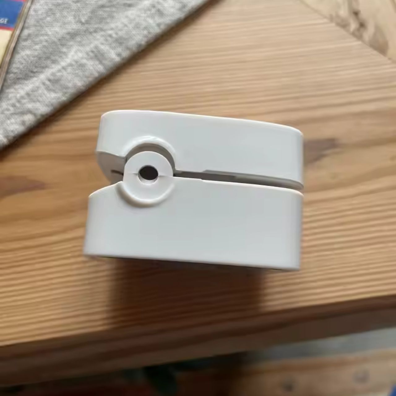 RepairNail, un dispozitiv de îngrijire a unghiilor cu laser - Image 9