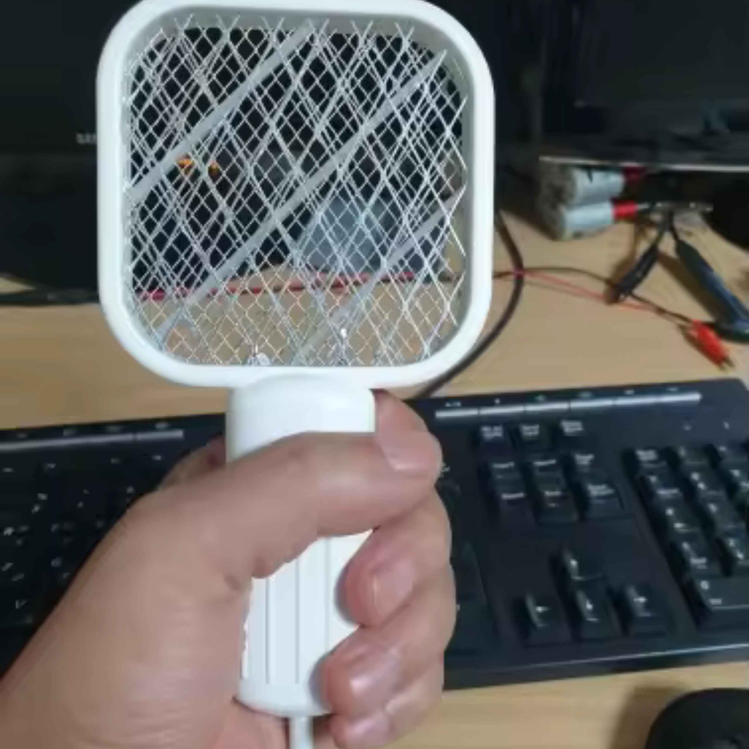 Swatter, capcana electrică pentru țânțari - Image 4