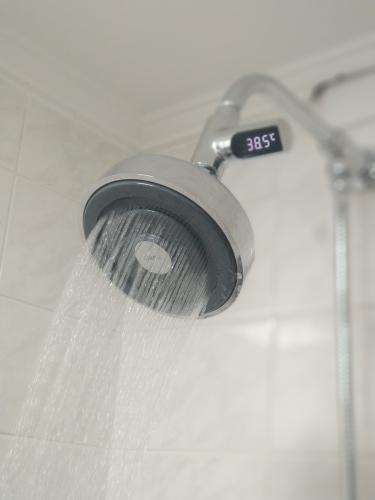 ThermometerShower, termometrul de apă pe care îl puneți între furtun și baterie - Image 9