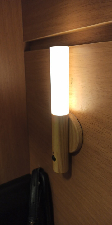 WallSensor, o lampă senzor din lemn elegant - Image 10